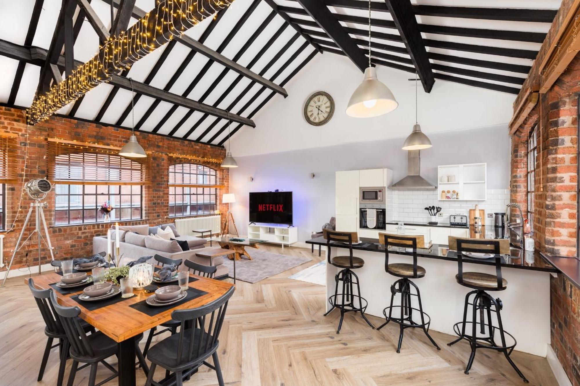 High End Luxury Townhouse In Jq, 4 Bedrooms, Flat Screen Tv In All Rooms, Free Parking, Near Birmingham City Centre Deposit Required Eksteriør billede